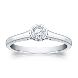 Gold 1/4ct TDW Round Bezel Solitaire Ring - Handcrafted By Name My Rings™