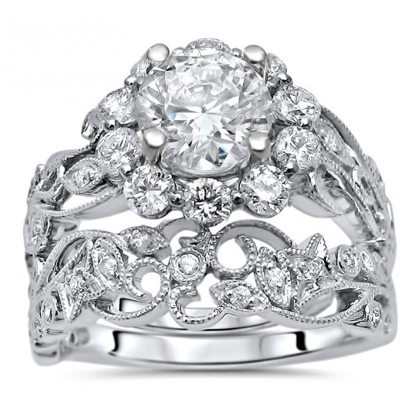 💍 Gorgeous custom 3-stone engagement ring #custom #engagementring  #3stonering #ovalcut #ovalcutdiamond #roundcutdiamond #solitairerin... |  Instagram